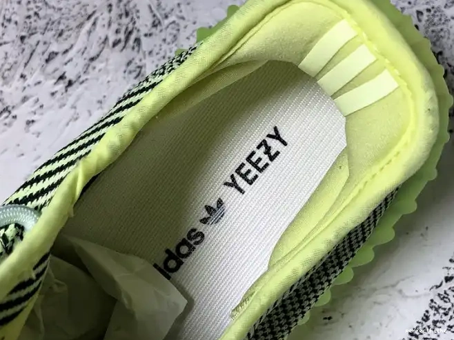 350 V2 